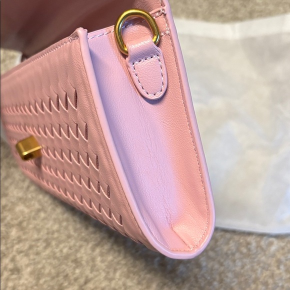 Pink intrecciato bag W/ detachable crossbody strap and plain dust bag included - Picture 13 of 14